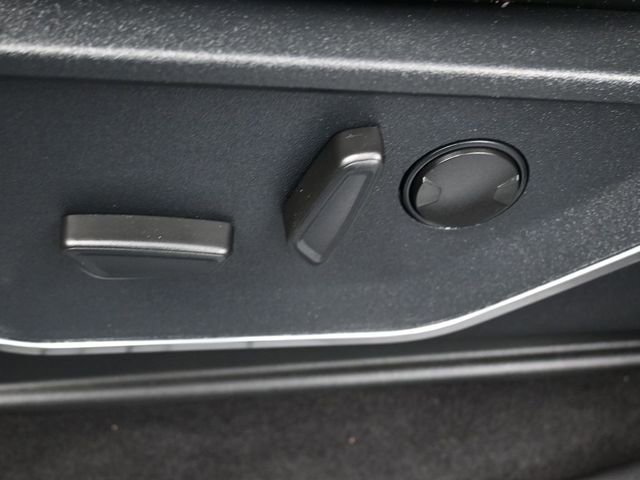 Used 2023 Ford F150 Lariat image 11