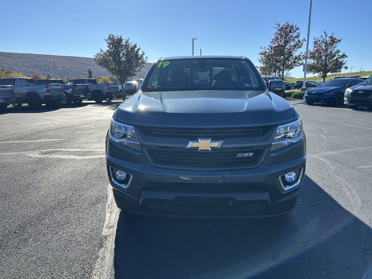 Used 2019 Chevrolet Colorado Z71 AWD/4WD image 2