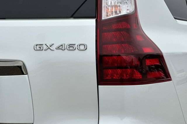 Used 2022 Lexus GX 460 w/ Black Line Special Edition AWD/4WD image 35