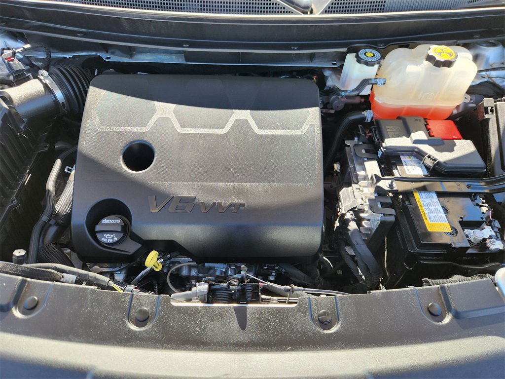 Used 2022 Chevrolet Traverse RS image 31