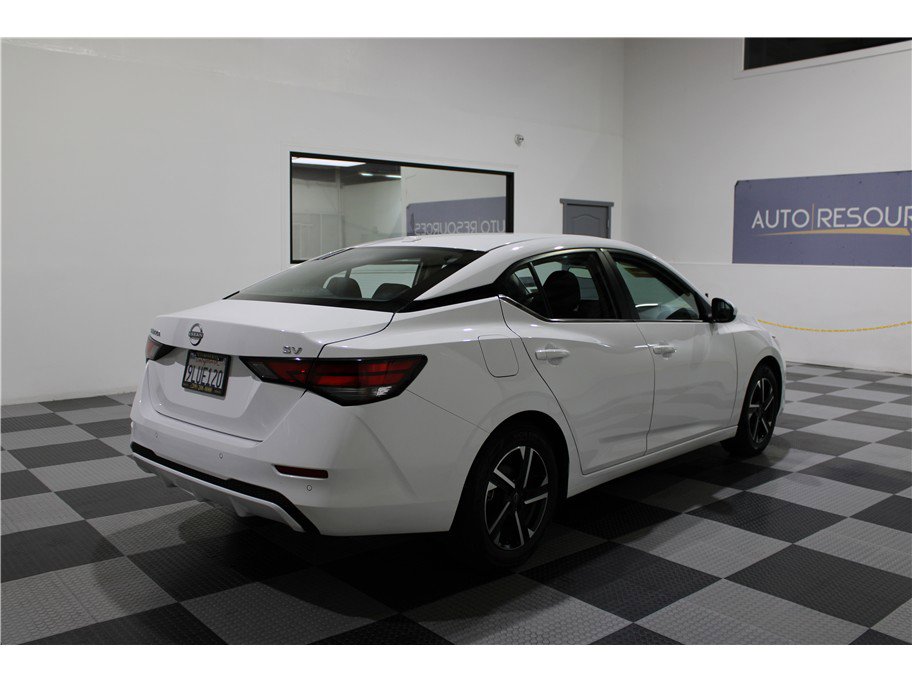 Used 2024 Nissan Sentra SV image 4