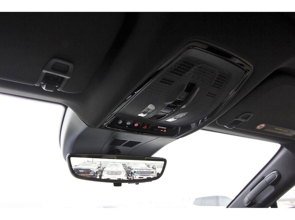 New 2025 Cadillac Lyriq Sport w/ Nappa Leather Package image 21