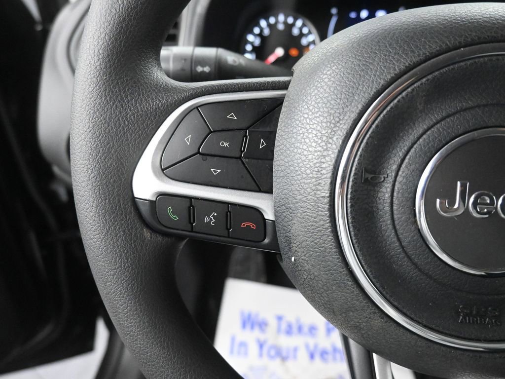 Used 2023 Jeep Renegade Latitude image 30