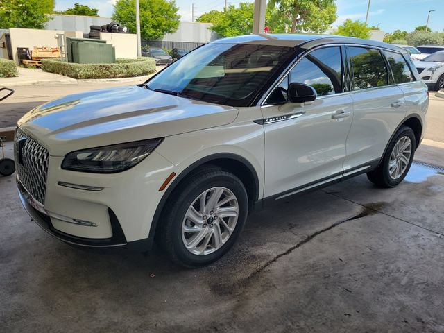 Used 2024 Lincoln Corsair FWD image 2