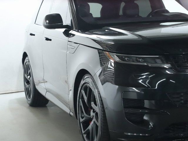 Certified 2023 Land Rover Range Rover Sport SE Dynamic AWD/4WD image 6