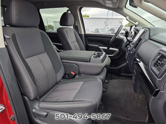 Used 2023 Nissan Titan SV RWD image 17
