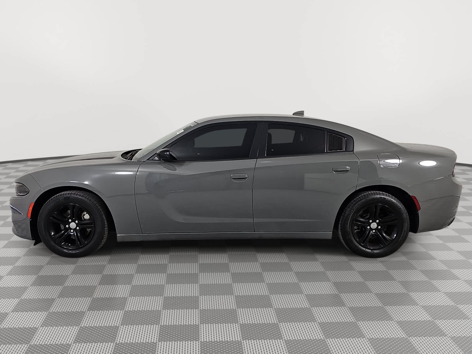 Used 2023 Dodge Charger SXT w/ Cold Weather Package RWD image 5