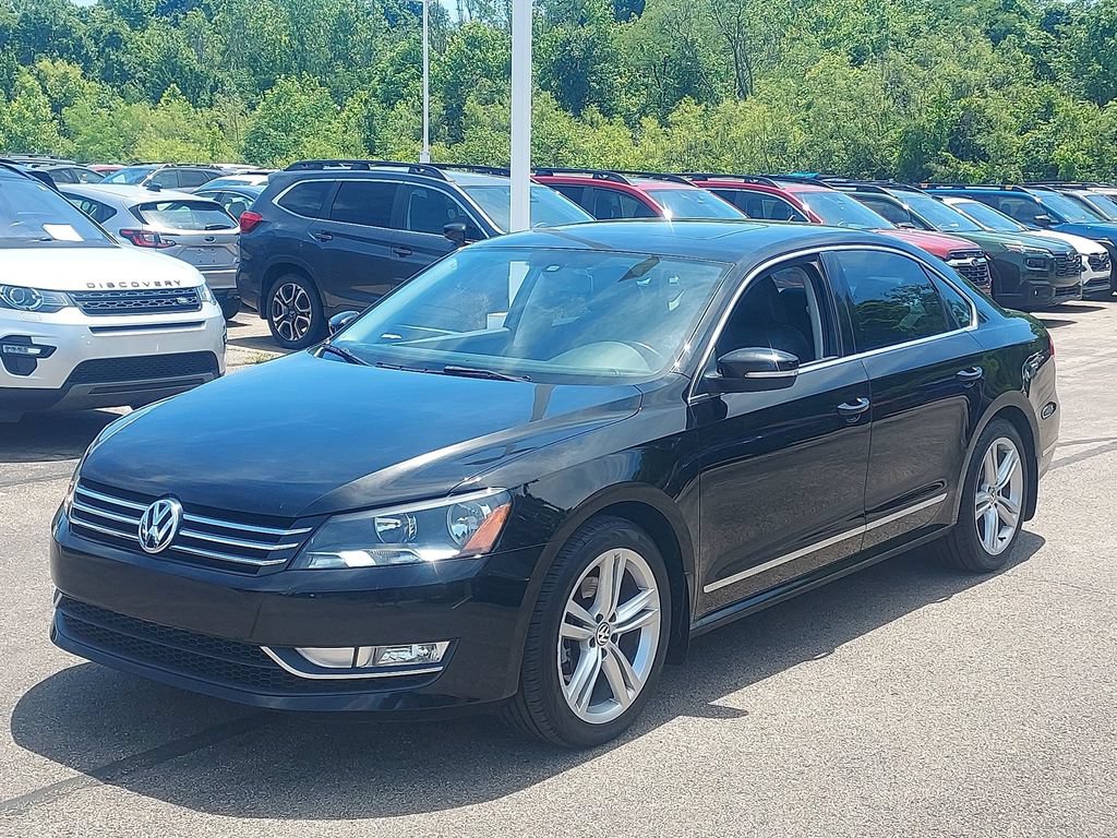 Used 2015 Volkswagen Passat 1.8T SE FWD image 3