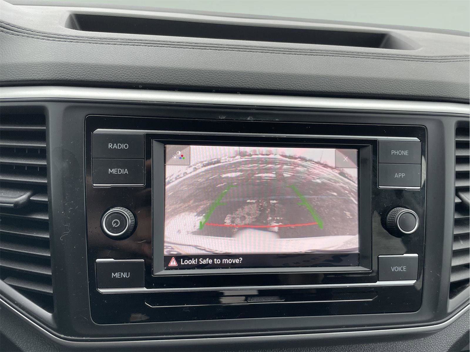 Used 2023 Volkswagen Atlas SE image 31