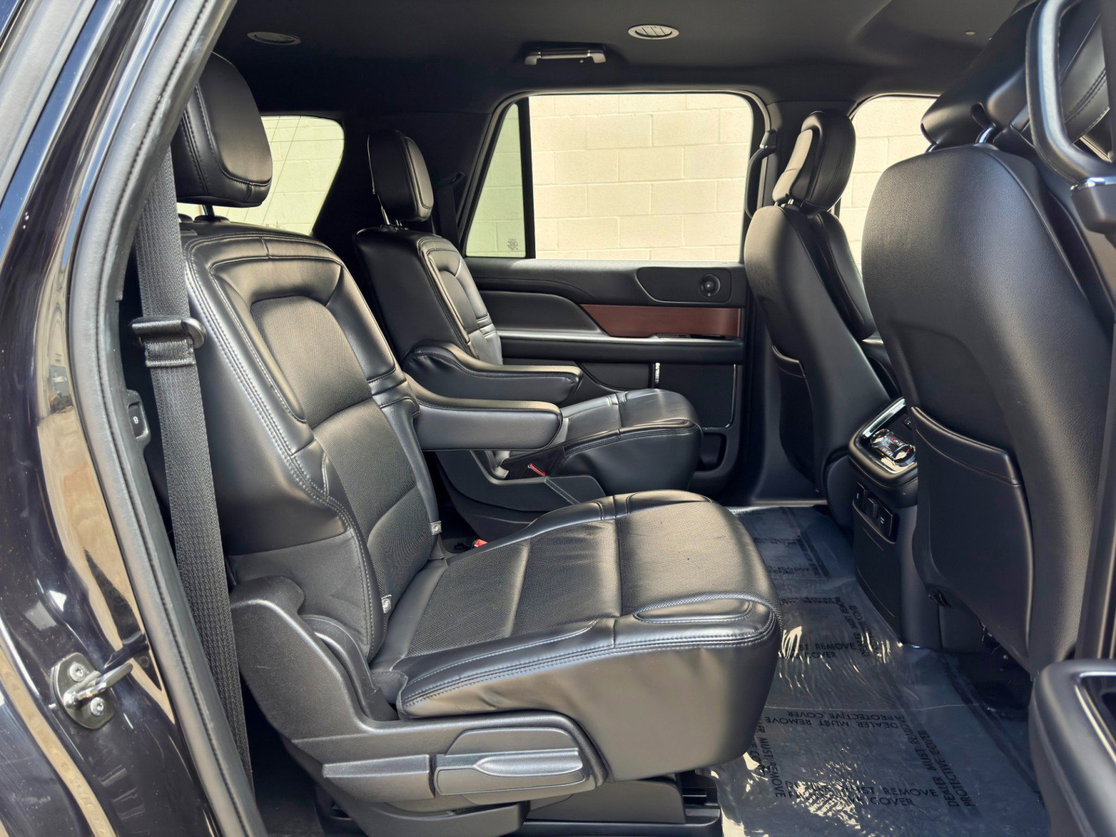 Used 2020 Lincoln Navigator L 4WD image 40