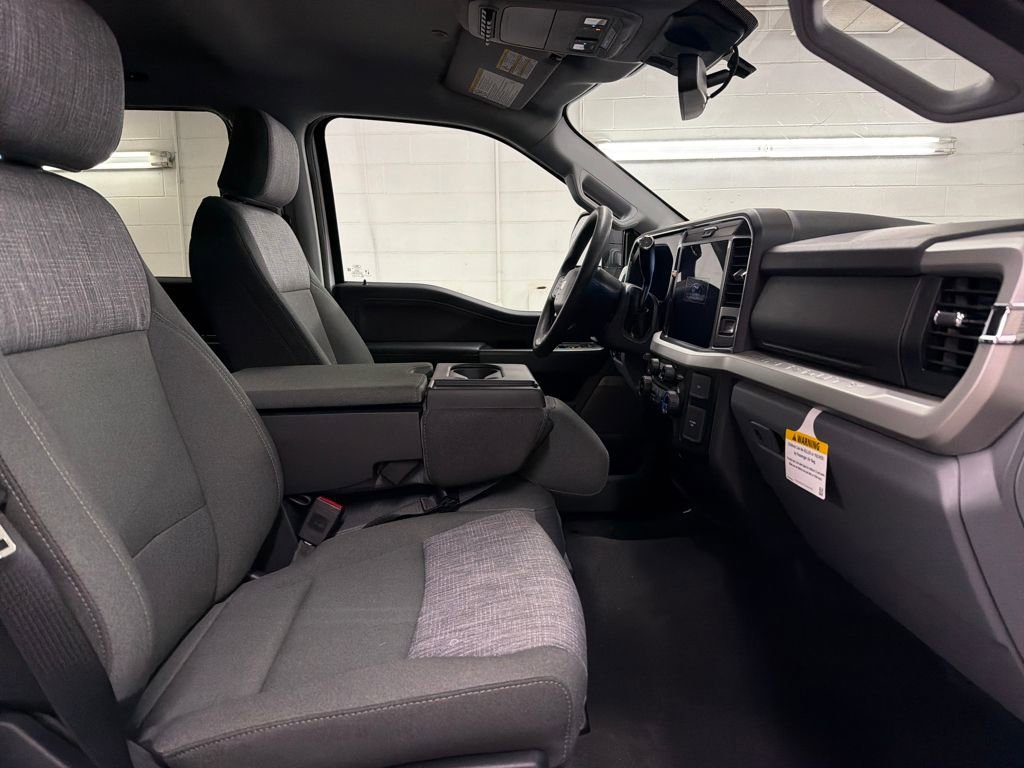 New 2026 Ford F450 XLT w/ XLT Premium Package image 27