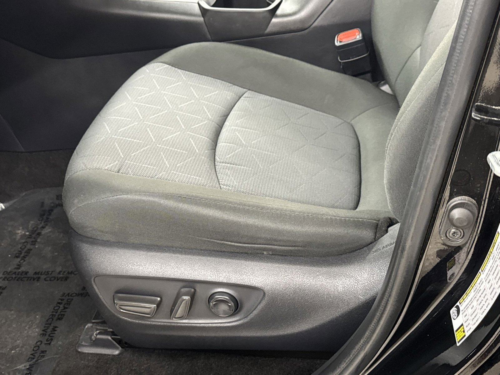 Used 2024 Toyota RAV4 XLE image 16