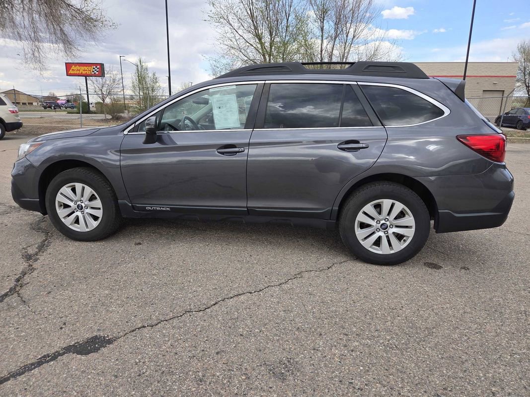 Used 2019 Subaru Outback 2.5i Premium image 7