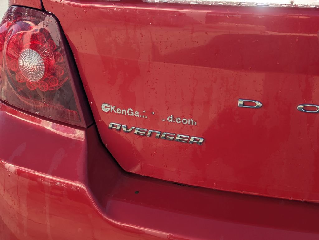 Used 2014 Dodge Avenger SXT w/ Sun/Sound Group FWD image 5