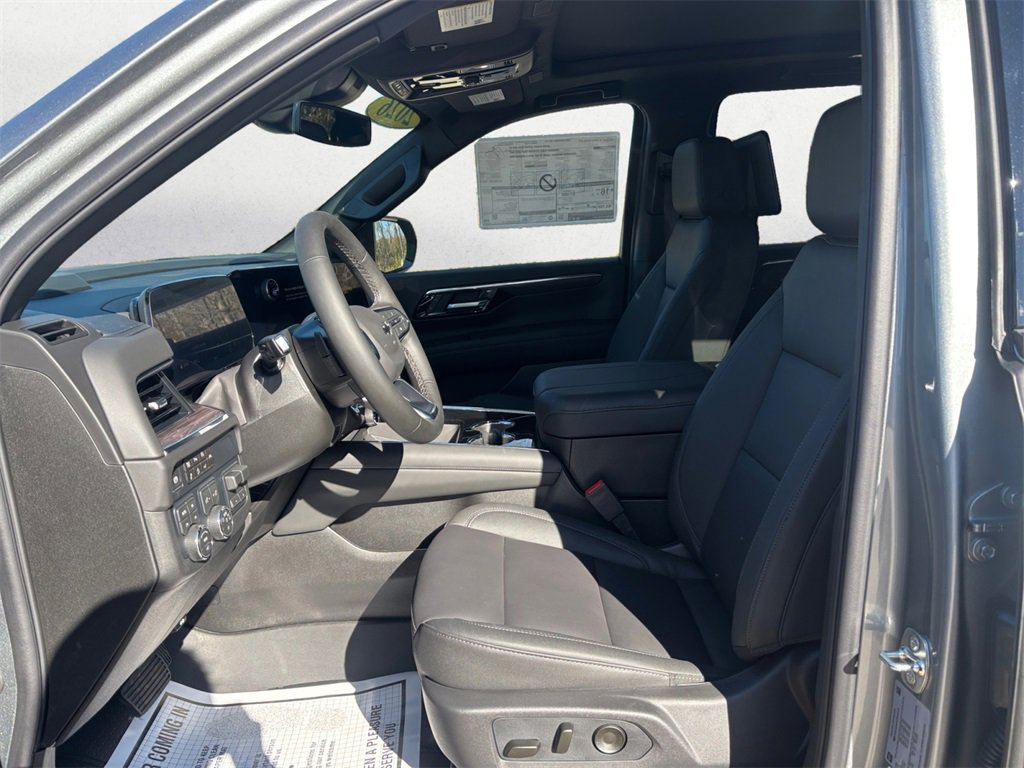 New 2026 Chevrolet Suburban Z71 image 9