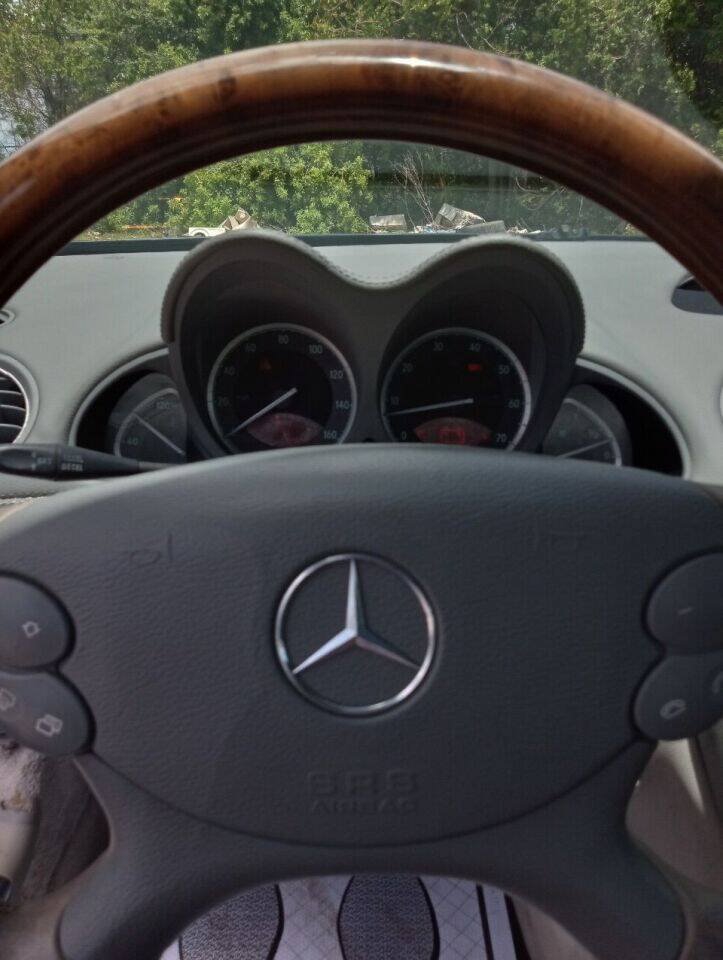 Used 2007 Mercedes-Benz SL 550 image 12