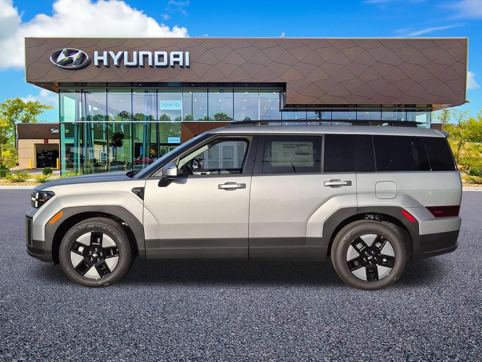 New 2027 Hyundai Santa Fe SEL FWD image 4