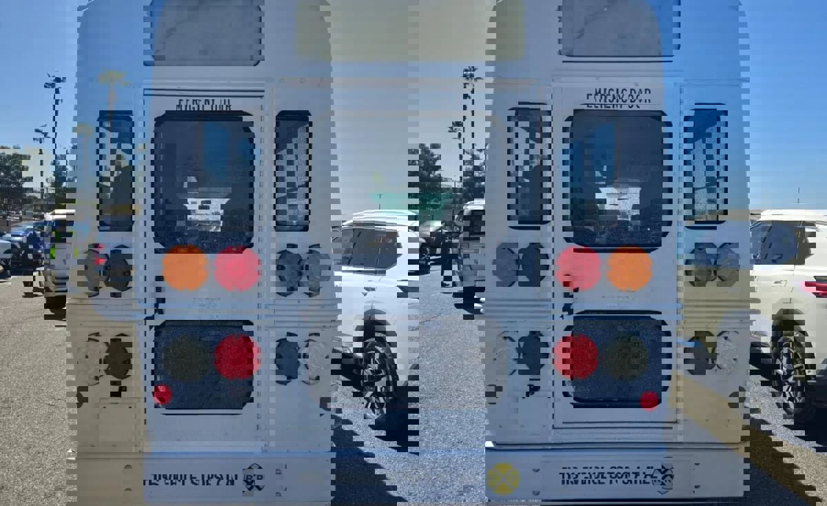 Used 2012 Chevrolet Express 3500 w/ School Bus Package image 3