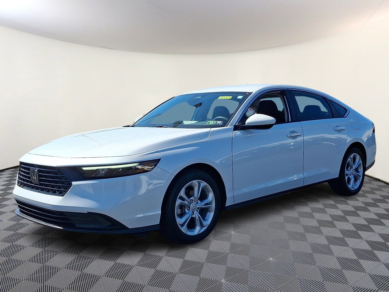 Used 2023 Honda Accord LX image 3