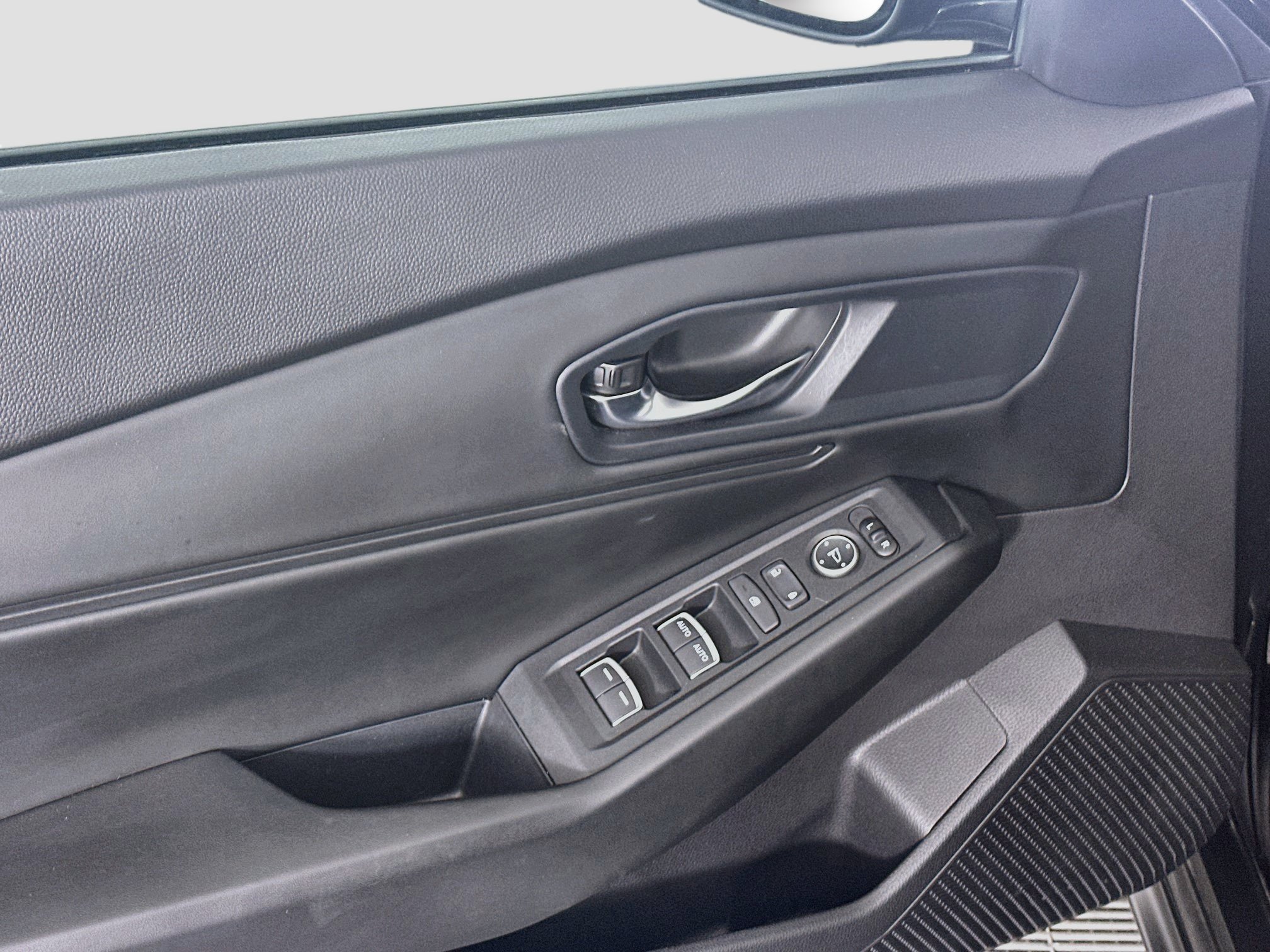 Used 2024 Honda Accord EX image 15