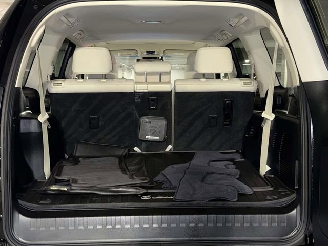 Certified 2023 Lexus GX 460 Premium w/ Premium Package AWD/4WD image 17
