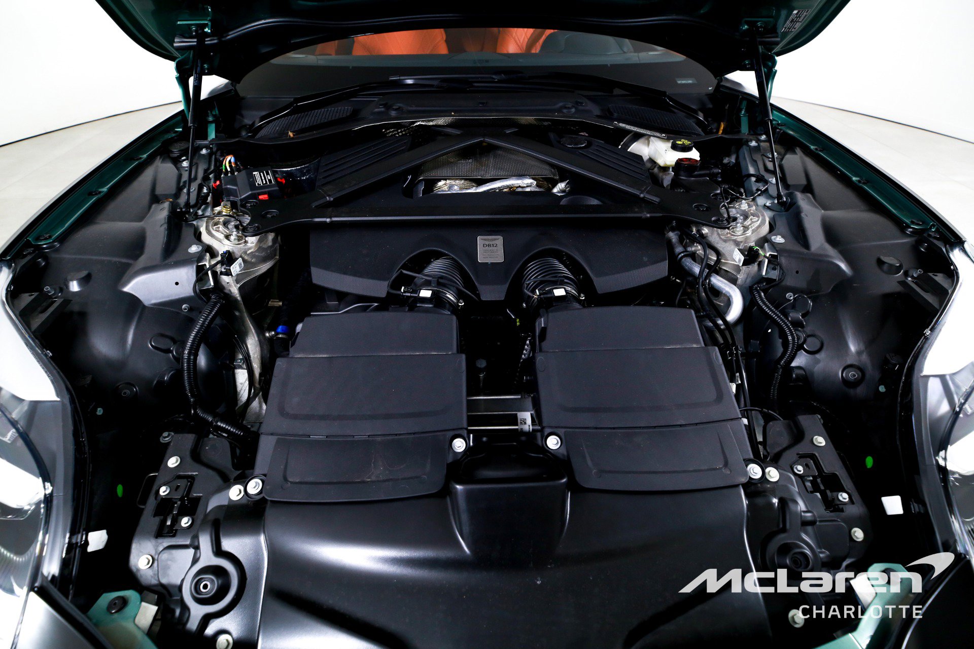 Used 2024 Aston Martin DB12 Coupe image 28