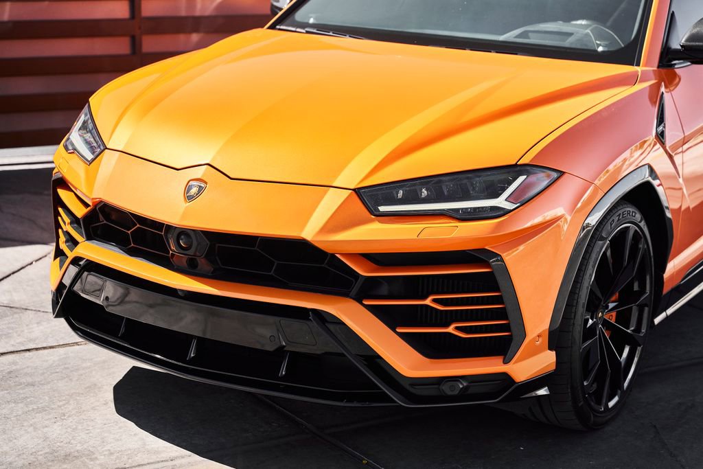 Used 2022 Lamborghini Urus AWD/4WD image 6