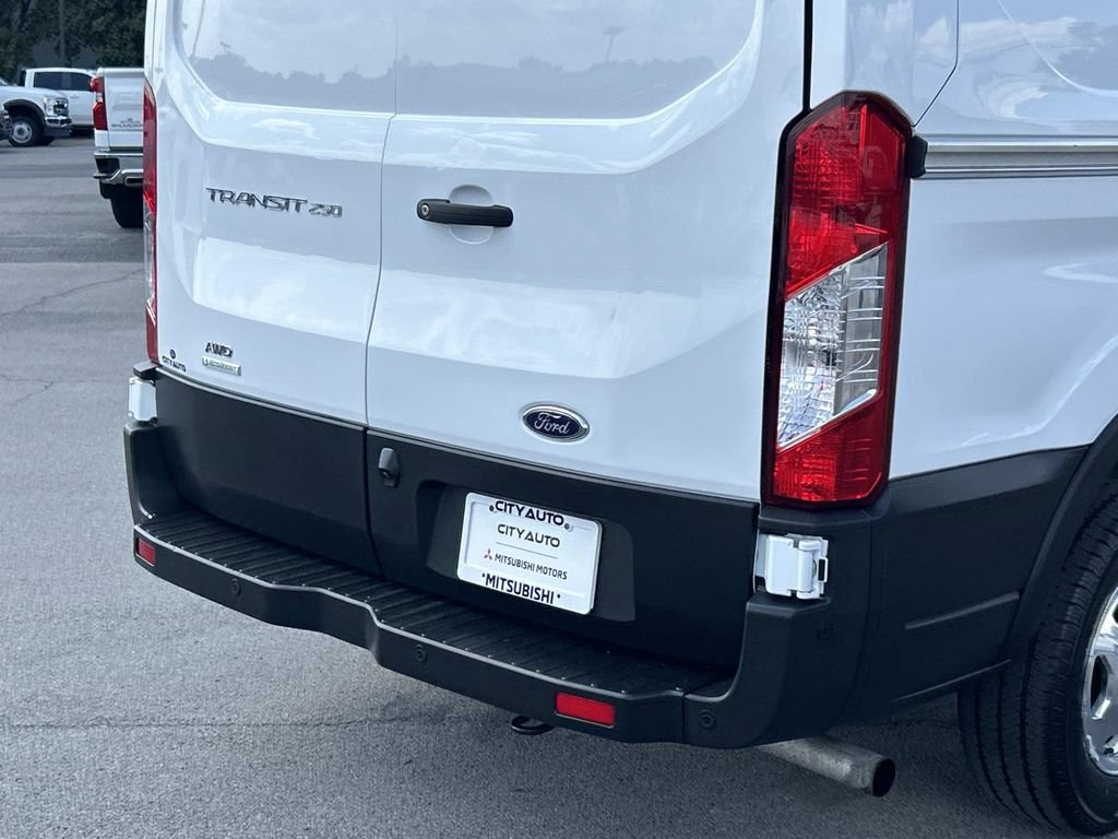 Used 2022 Ford Transit 250 Low Roof AWD image 14