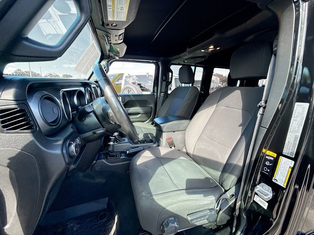 Used 2022 Jeep Wrangler Unlimited Sport image 23