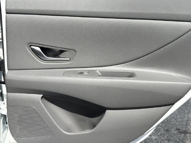 New 2026 Hyundai Elantra SEL Sport Premium FWD image 18
