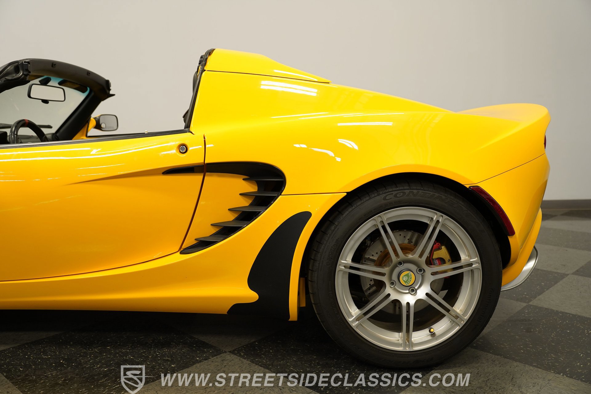 Used 2005 Lotus Elise image 24