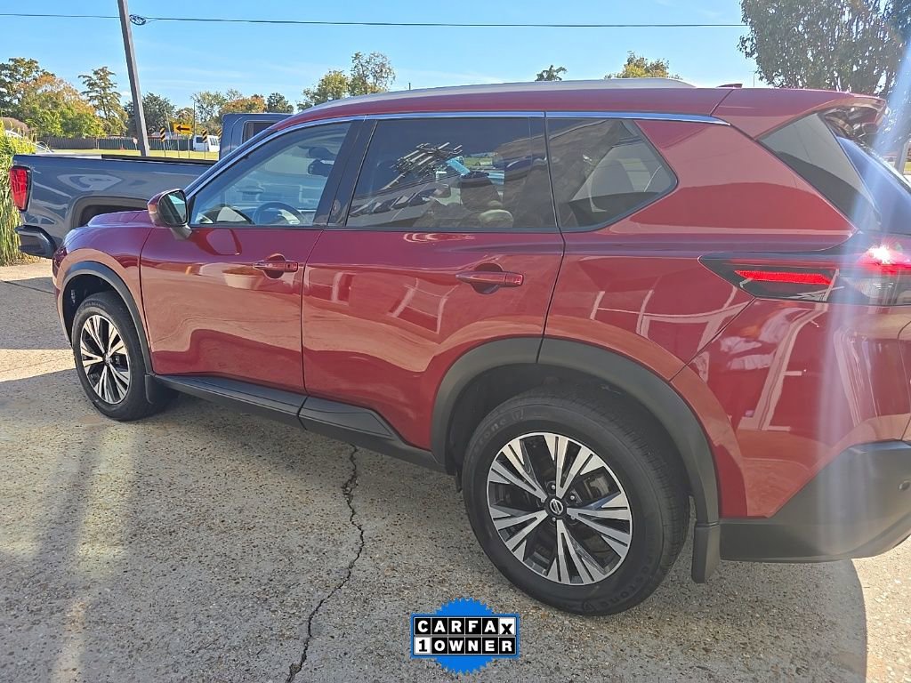 Used 2021 Nissan Rogue SV w/ Premium Package image 30