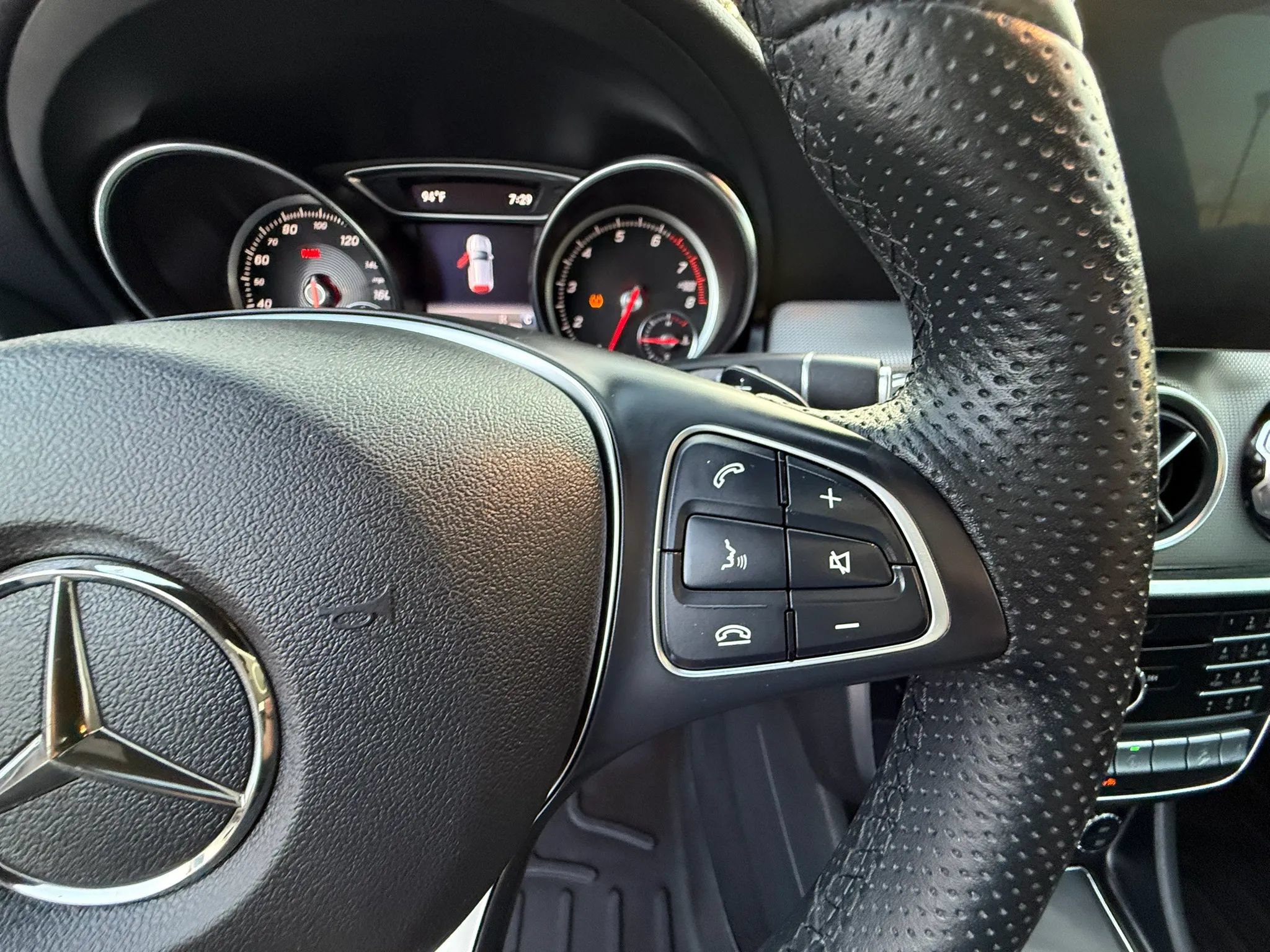 Used 2019 Mercedes-Benz GLA 250 4MATIC image 21