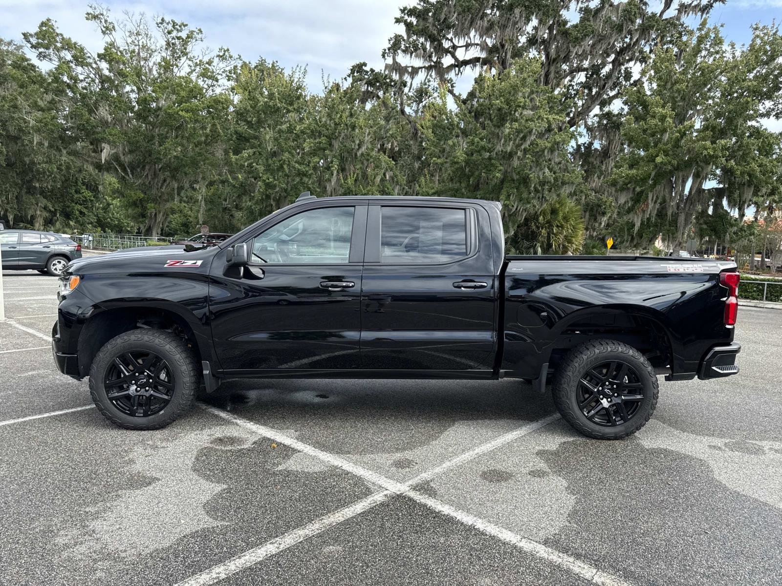 Used 2024 Chevrolet Silverado 1500 LT Trail Boss w/ Convenience Package II image 6