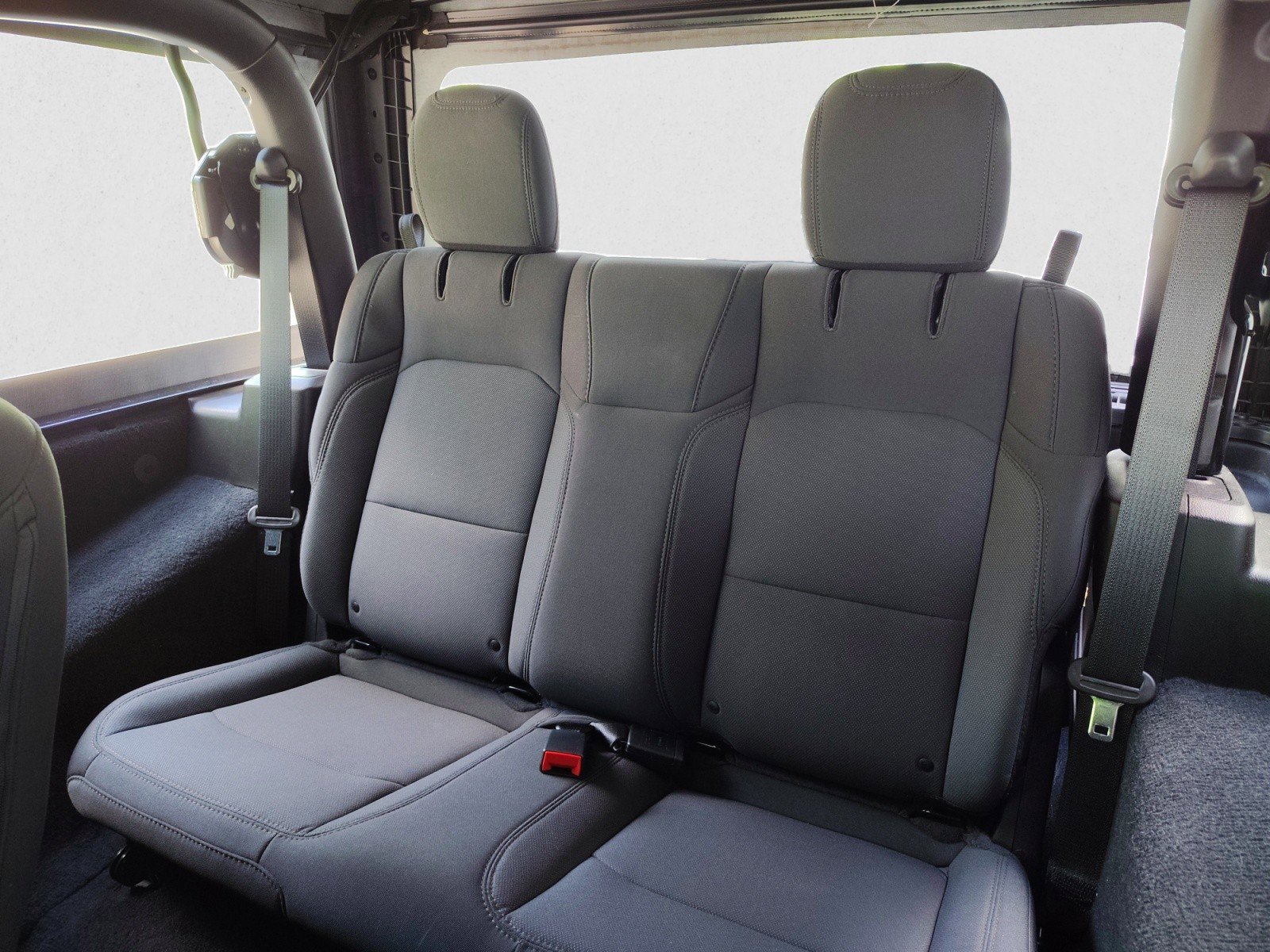 Used 2021 Jeep Wrangler Sport AWD/4WD image 17