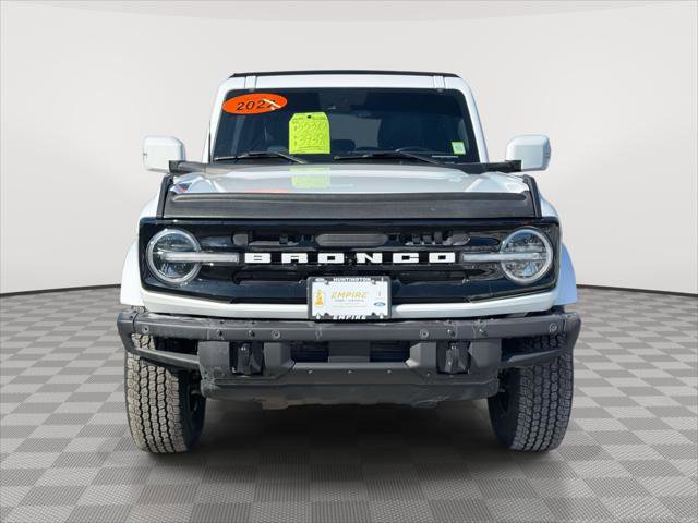 Used 2022 Ford Bronco Outer Banks image 2