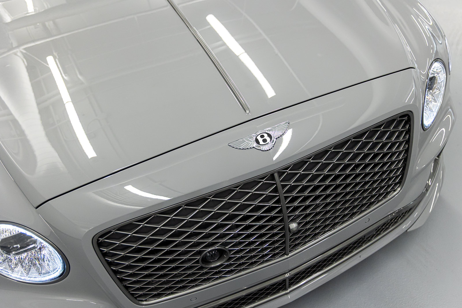 New 2026 Bentley Flying Spur Plug-In Hybrid AWD/4WD image 11