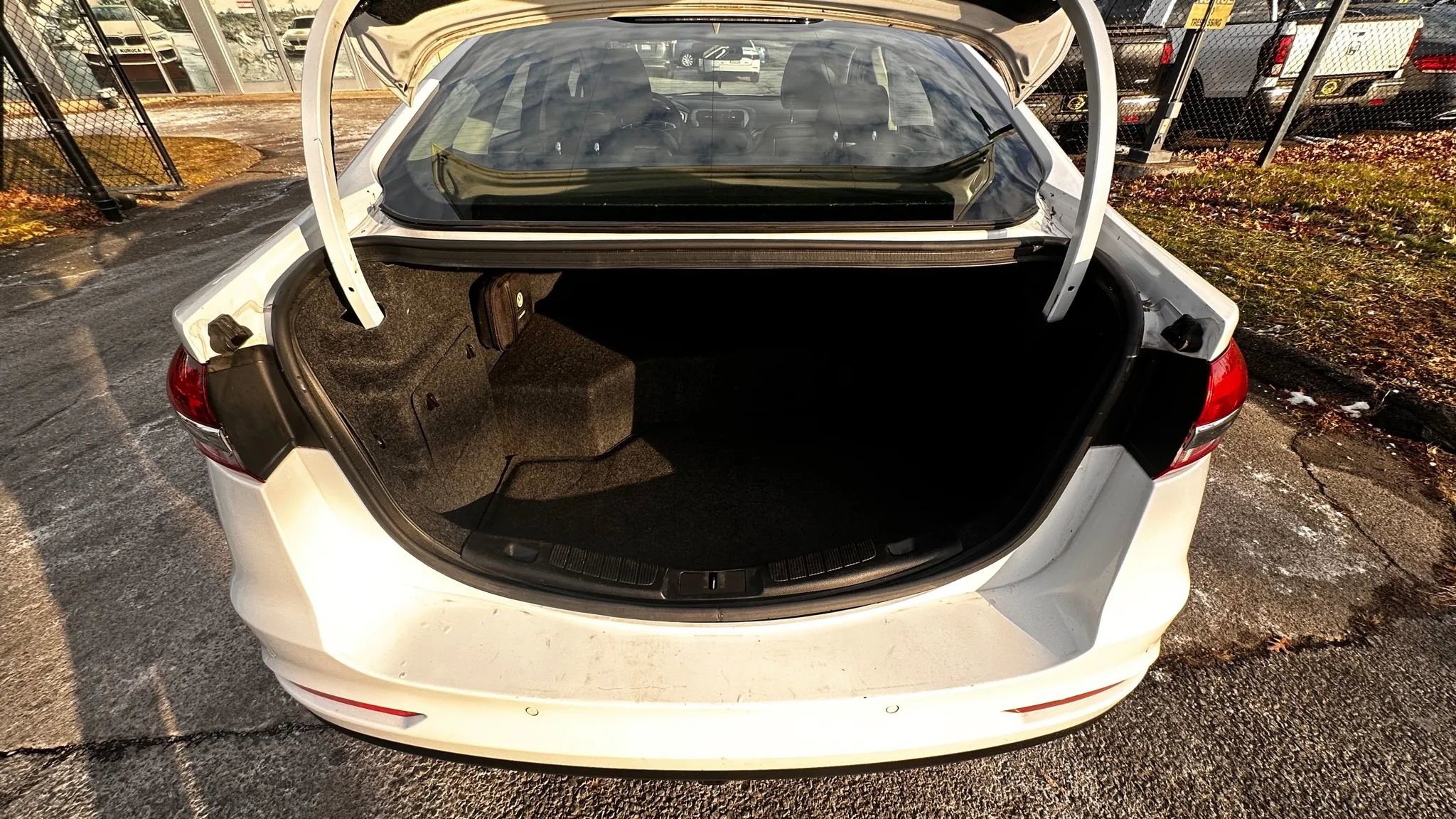 Used 2019 Ford Fusion SEL image 9