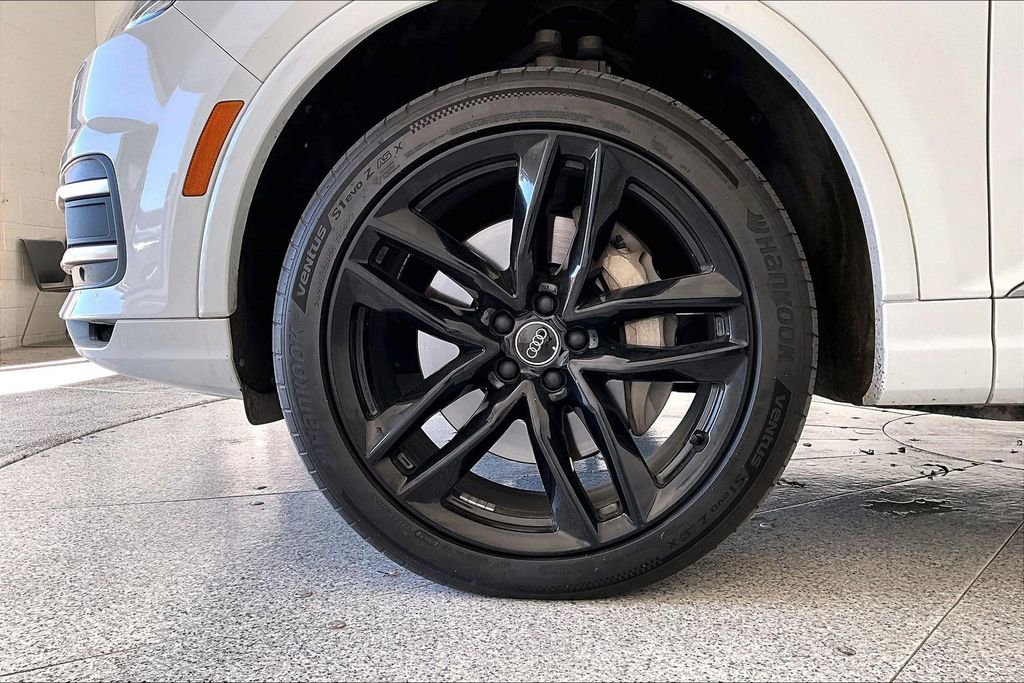 Used 2018 Audi Q7 3.0T Prestige w/ Prestige Package image 11