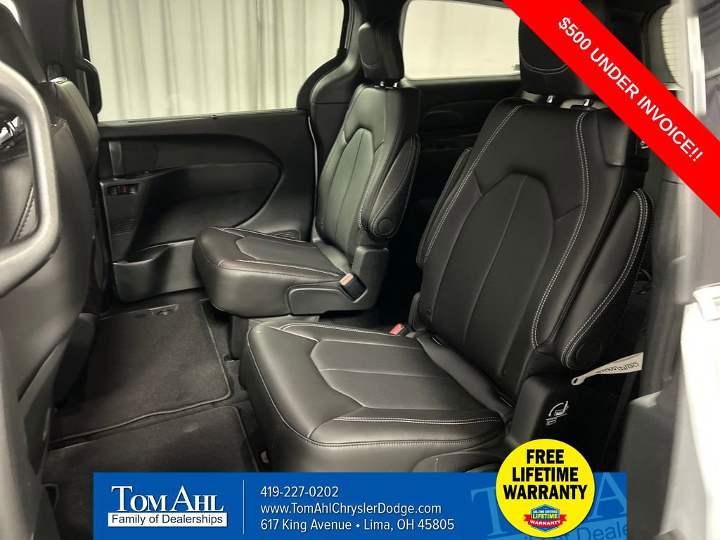 New 2026 Chrysler Voyager LX image 21