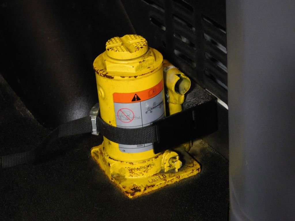 Used 2018 Ford Transit 150 XLT image 78