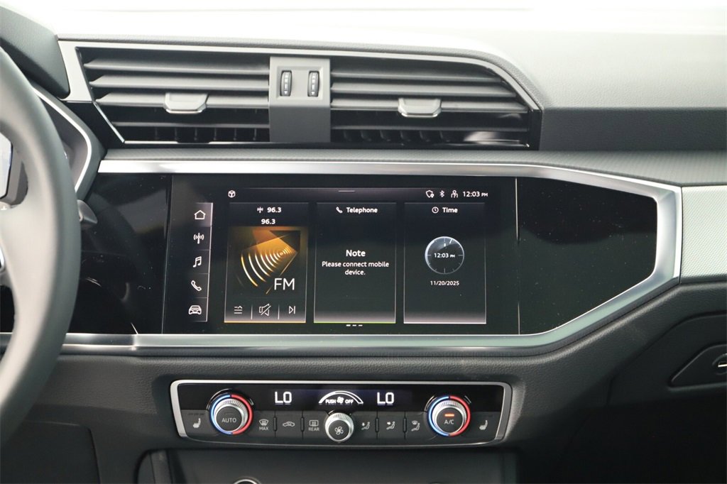 New 2025 Audi Q3 2.0T Premium image 19