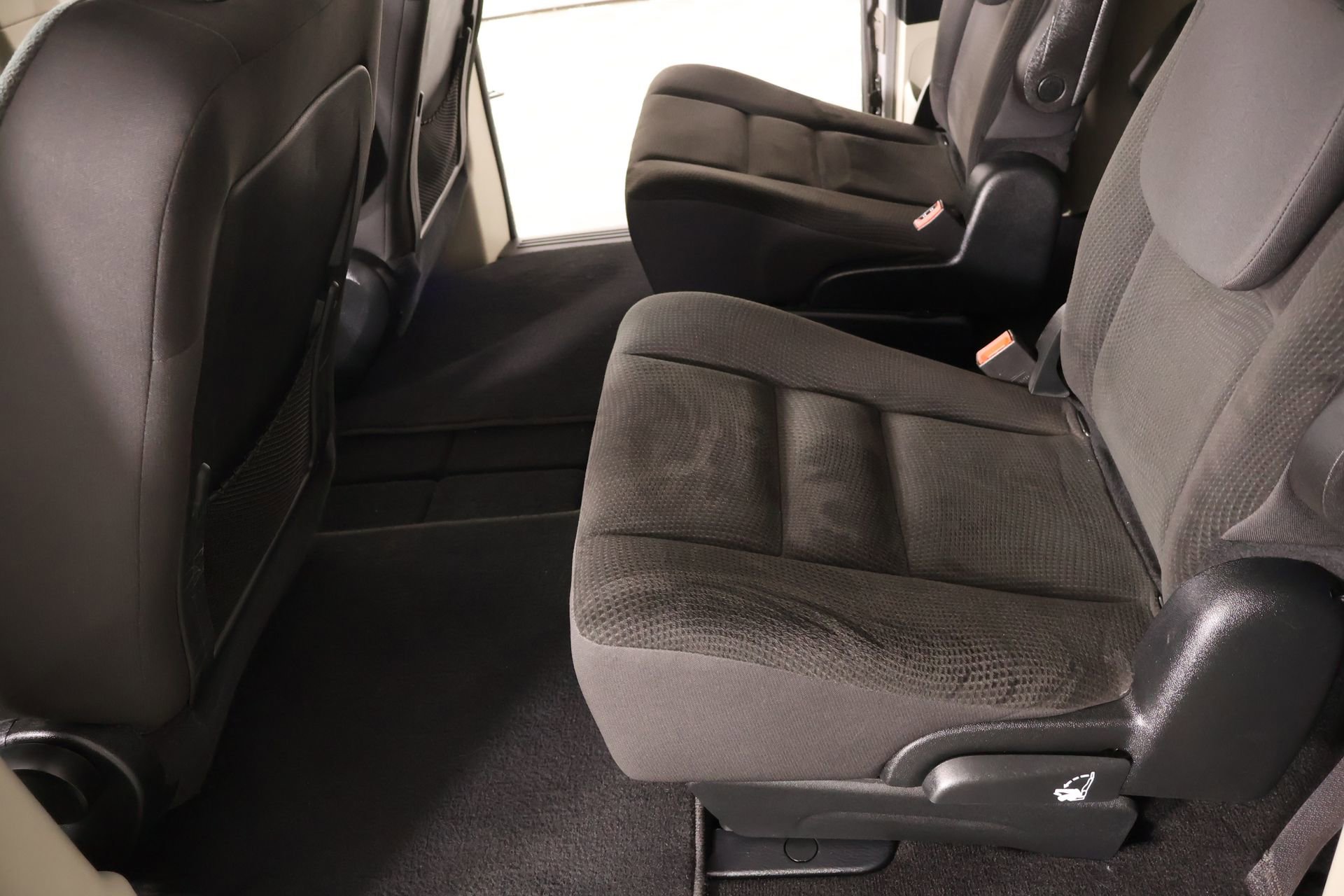 Used 2017 Dodge Grand Caravan SE w/ Power Window Group FWD image 11