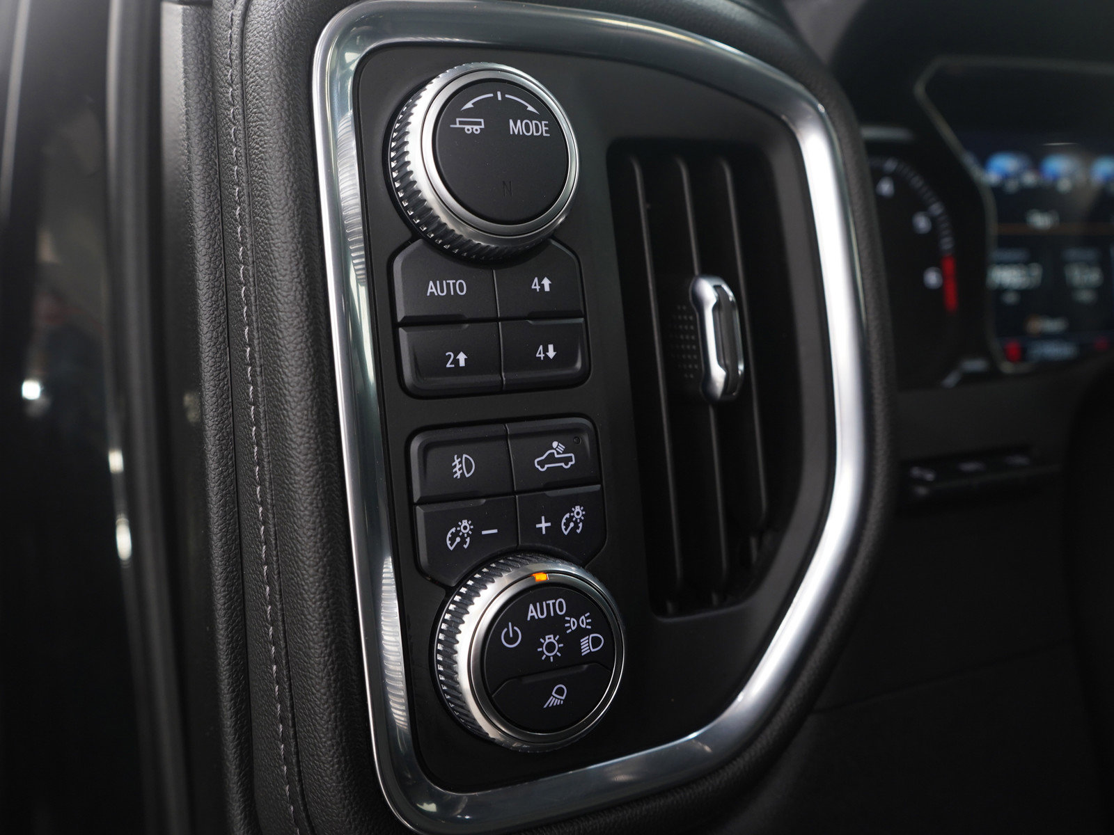 Used 2021 GMC Sierra 2500 Denali w/ Denali Ultimate Package image 28