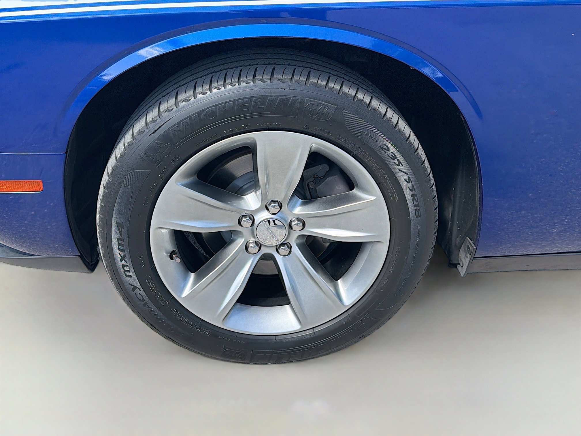 Used 2019 Dodge Challenger SXT image 40