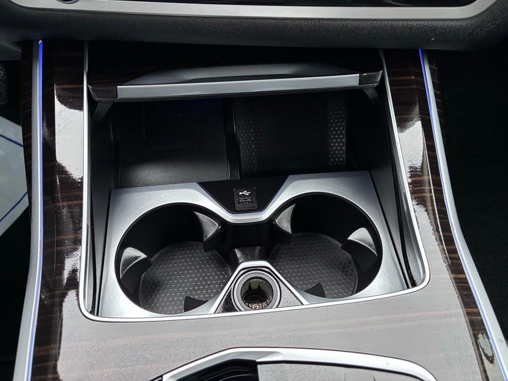 Used 2024 BMW X7 xDrive40i w/ Premium Package AWD/4WD image 46