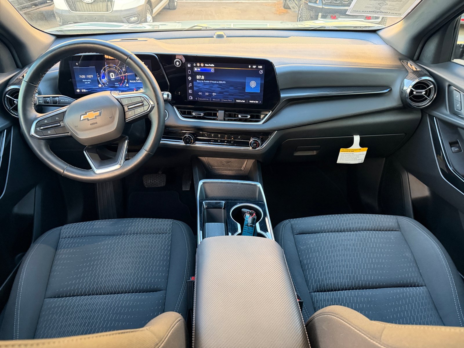 Used 2025 Chevrolet Equinox LT w/ Safety and Technology Package FWD image 12