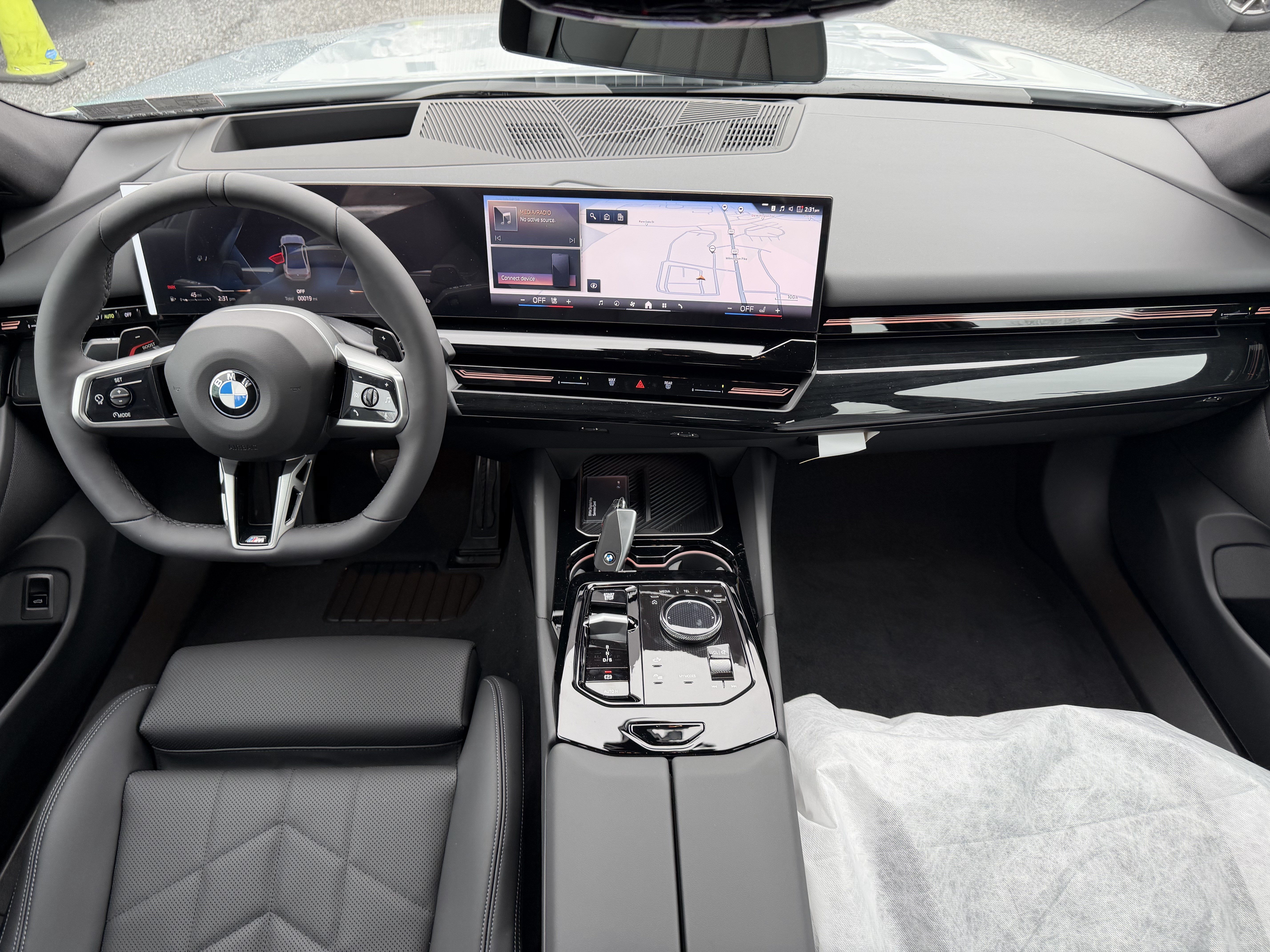 New 2026 BMW 530i xDrive w/ M Sport Package AWD/4WD image 20
