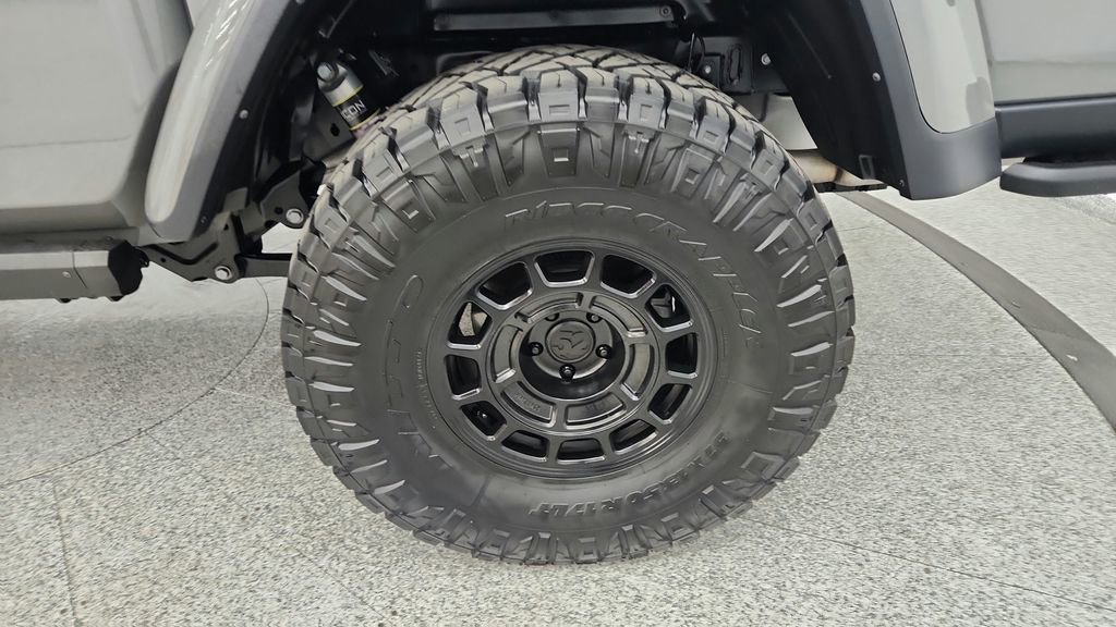 Used 2022 Jeep Gladiator Rubicon w/ LED Lighting Group image 17