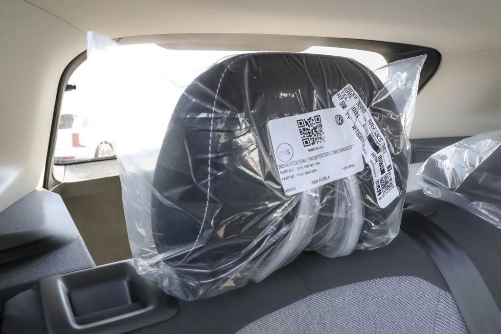 New 2026 Volkswagen Tiguan S image 37